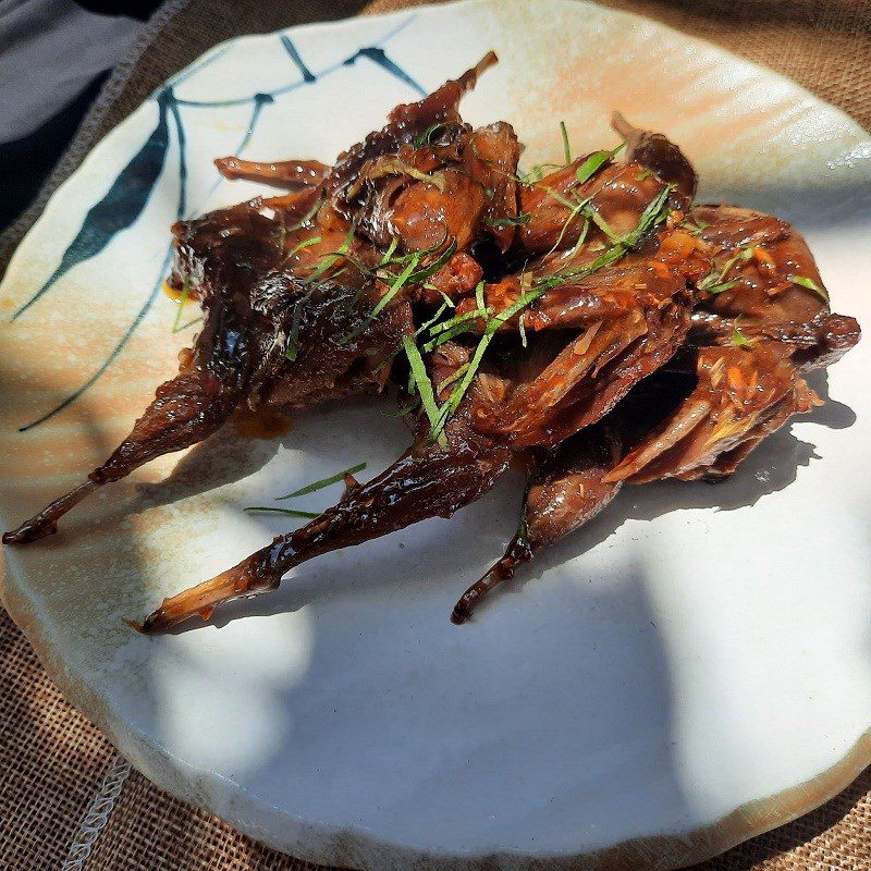 Step 4 Final product Fried quail with fish sauce