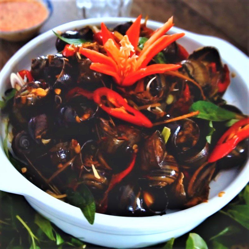 Step 4 Final Product Stir-fried snail with lemongrass and chili