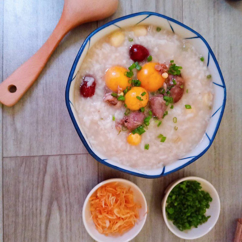 Step 4 Final product Porridge with chicken hearts and lotus seeds (recipe shared by users)