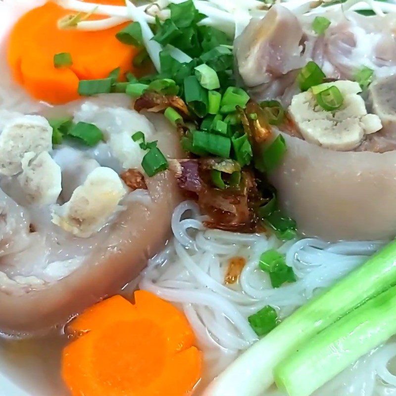 Step 6 Final product Pork leg noodles