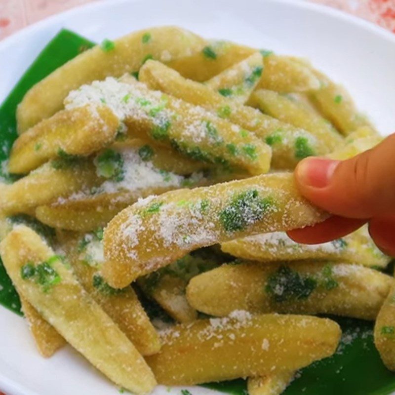 Step 4 Final product Green banana coated with sugar Thai style