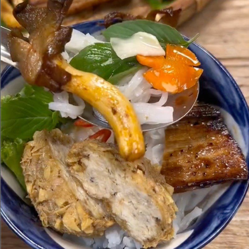 Step 5 Final product of vegetarian bun cha (Recipe from the TikTok channel Bếp chay XANH)