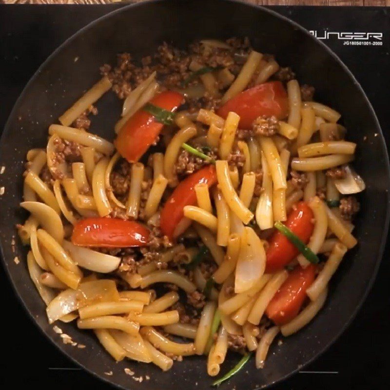 Step 5 Final product Stir-fried beef with tomatoes