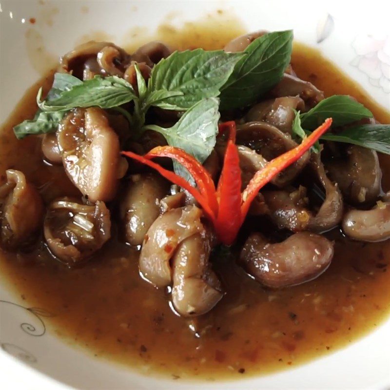 Step 4 Final product Stir-fried fish intestines with lemongrass and chili