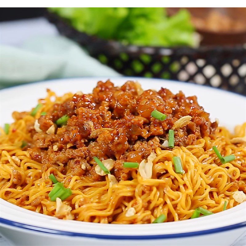 Step 4 Final product Spicy minced meat noodles