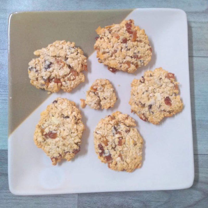 Step 4 Final Product Oatmeal cookies made in an air fryer