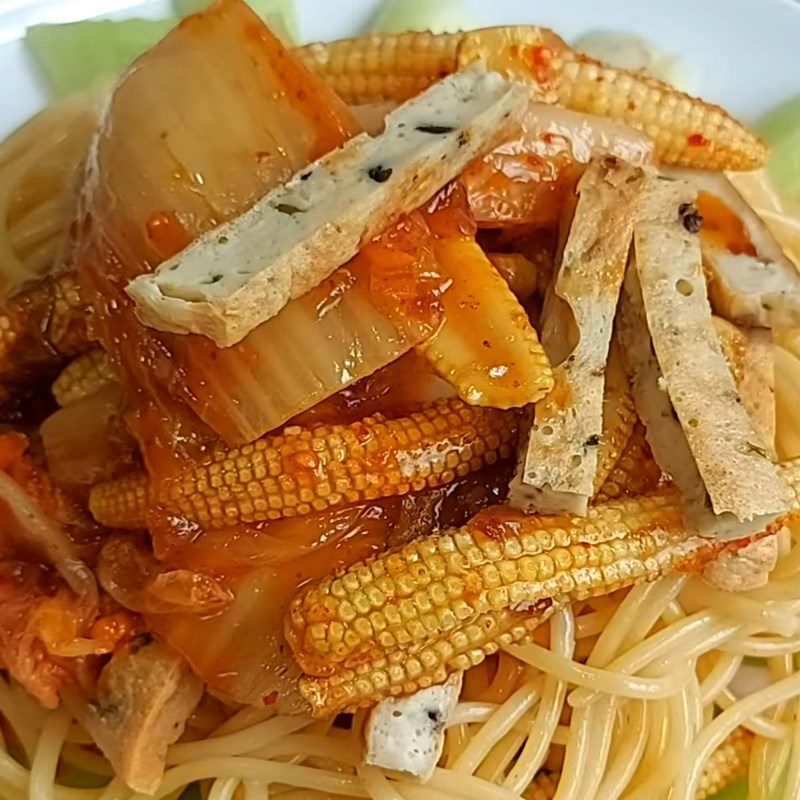 Step 4 Final product Vegetarian noodles with kimchi