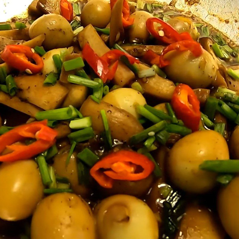 Step 5 Final product Quail eggs stewed with chicken thigh mushrooms