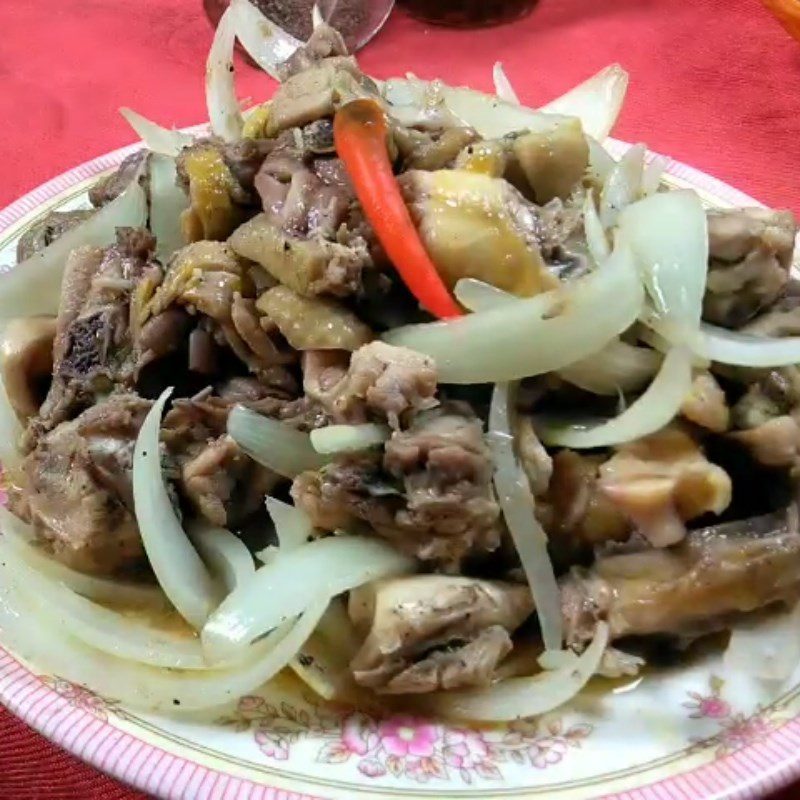 Step 5 Final Product Stir-fried chicken with onions