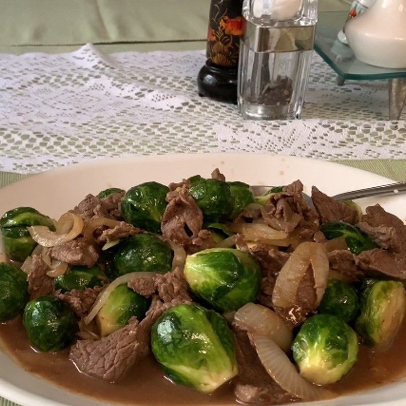 Step 4 Finished dish Baby cabbage stir-fried with beef