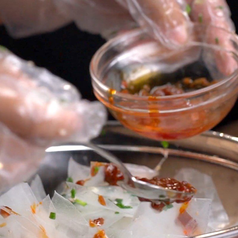 Step 3 Mixing Rice Paper Minced Meat Rice Paper with Fried Onion