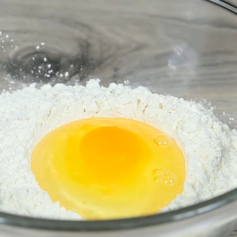 Step 1 Mixing the batter for Fried minced chicken with sesame