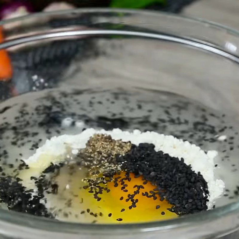 Step 1 Mixing the batter for Fried minced chicken with sesame