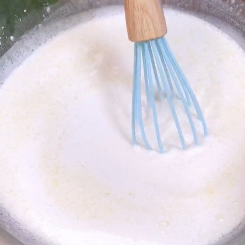 Step 2 Mixing the dough for vegetarian bánh nậm with chicken thigh mushrooms