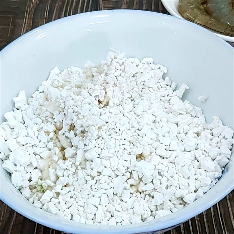 Step 3 Mixing the dough for minced meat cake