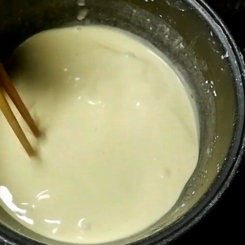Step 1 Mixing the batter for Da Nang Cake