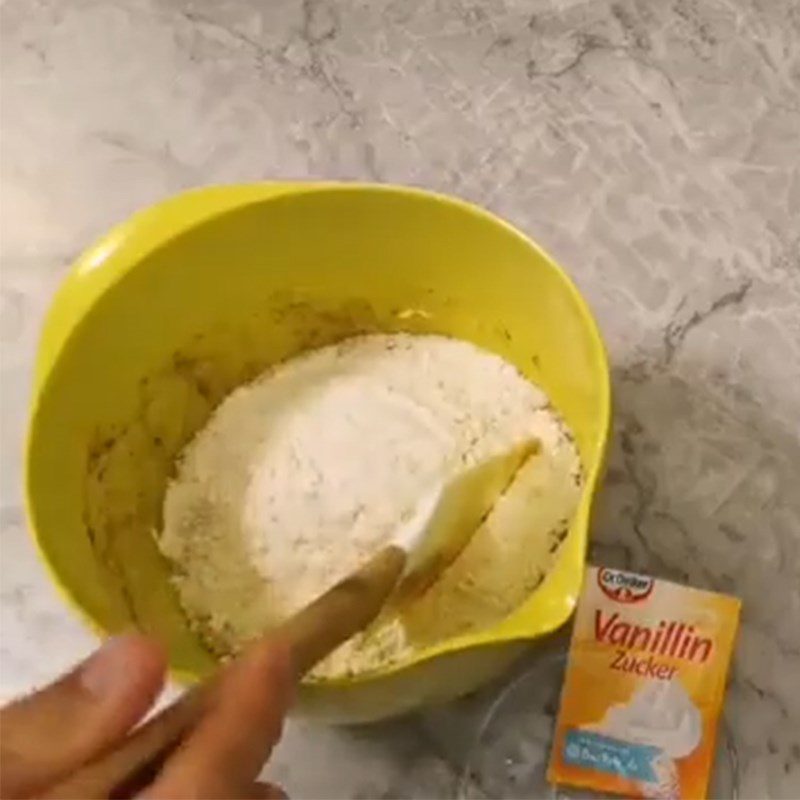 Step 2 Mix the batter Almond Banana Bread using an air fryer