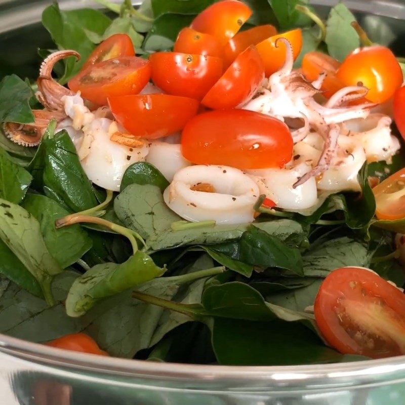 Step 5 Mixing the salad Water spinach squid salad