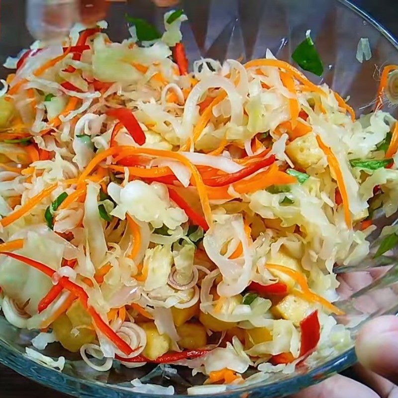 Step 4 Mixing salad Vegetarian cabbage and carrot salad