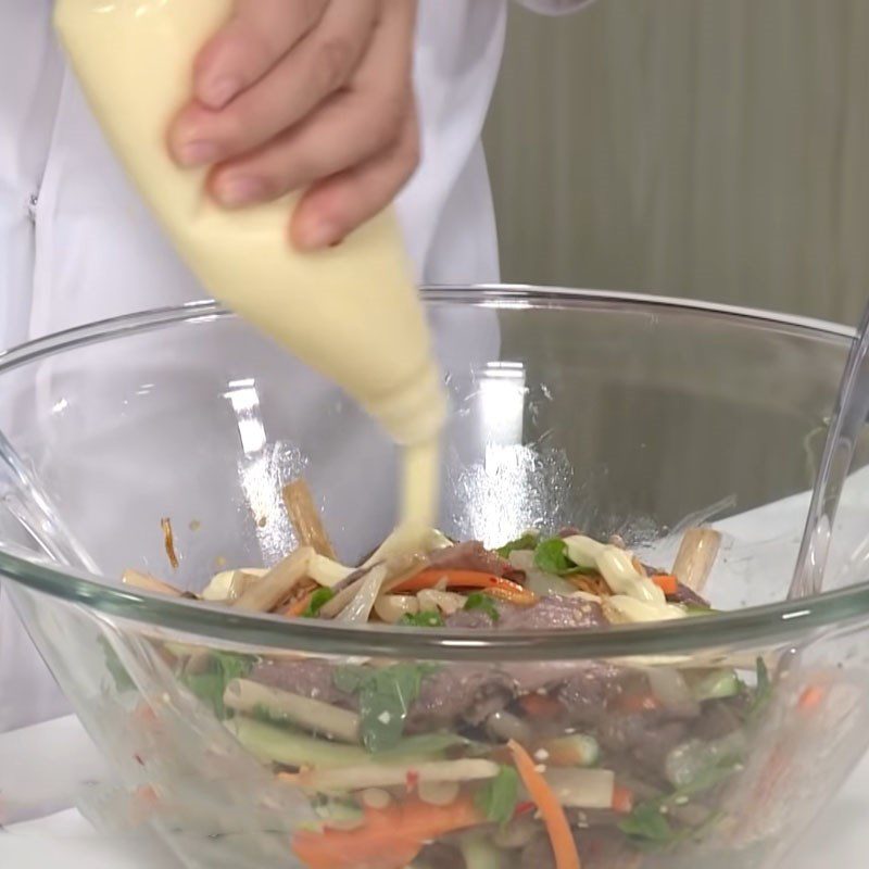 Step 5 Mixing the salad Sour pickled pig tongue salad