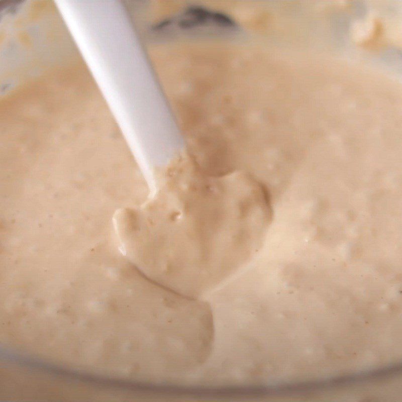 Step 4 Mix dry ingredients and oat milk Vegan raisin sponge cake