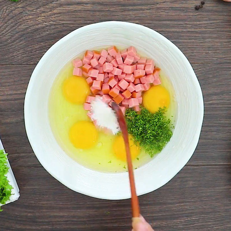 Step 2 Mix the egg mixture Steamed eggs with tomatoes