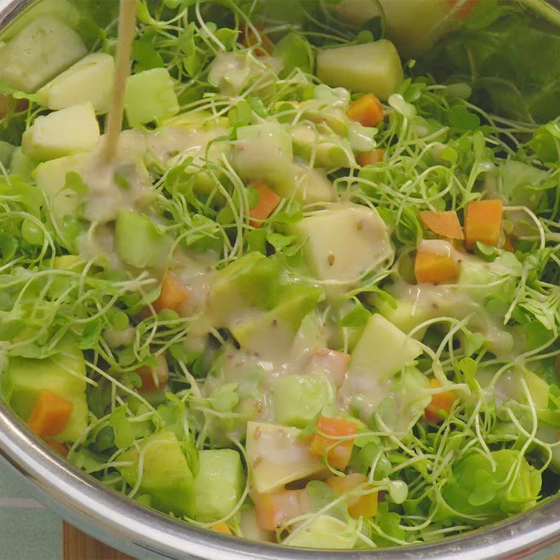 Step 4 Mix salad Salad with roasted sesame sauce