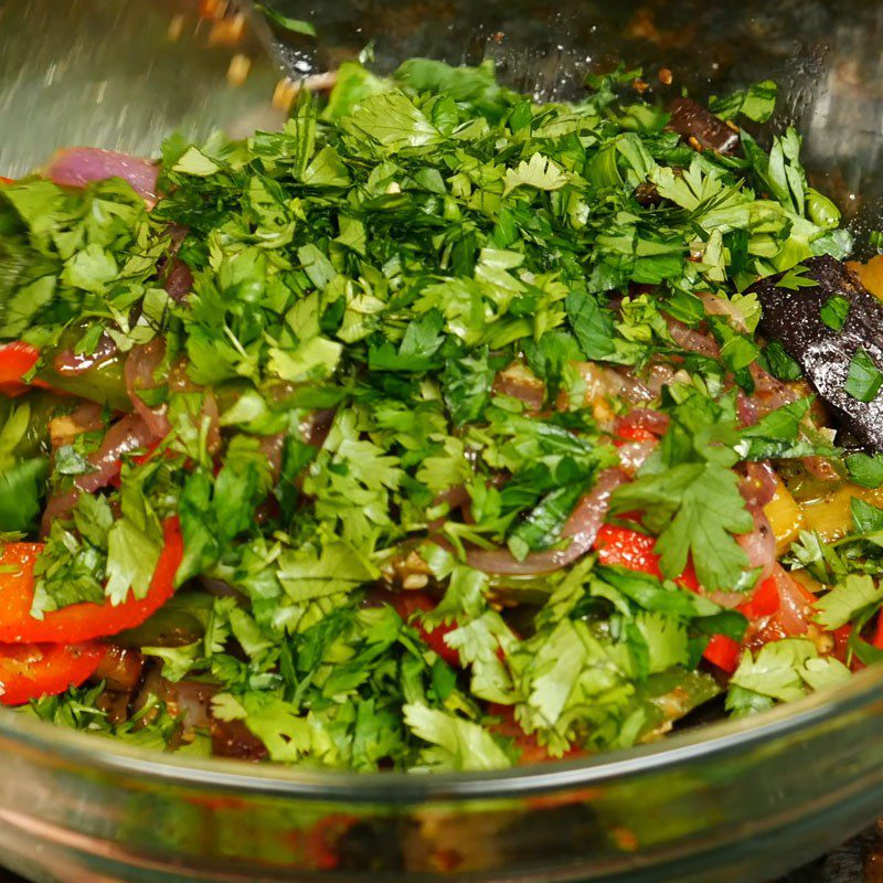 Step 4 Mixing salad Eggplant Bell pepper salad