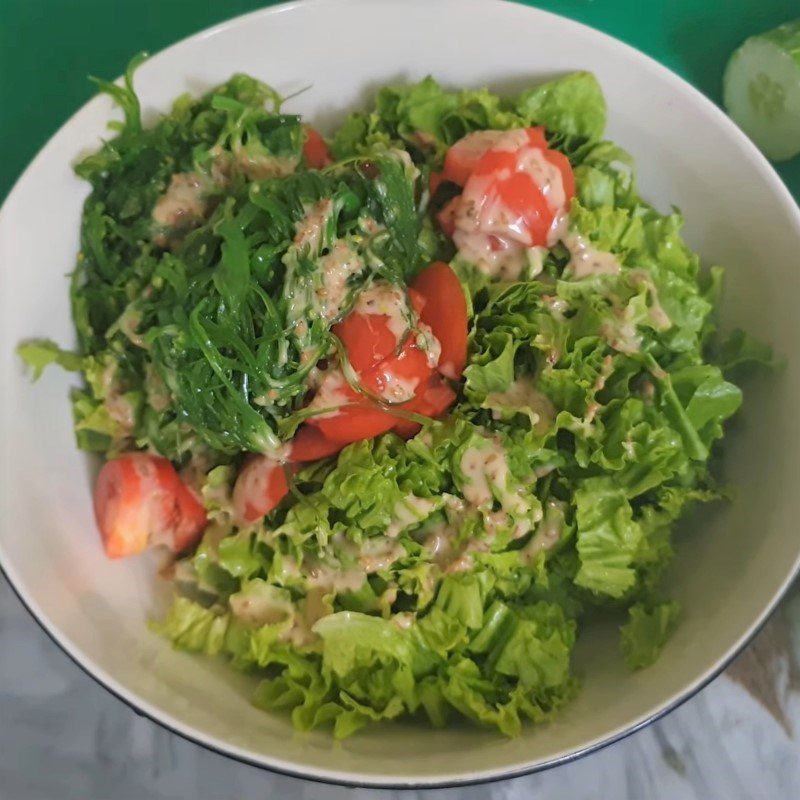 Step 2 Mixing salad Lettuce cucumber tomato