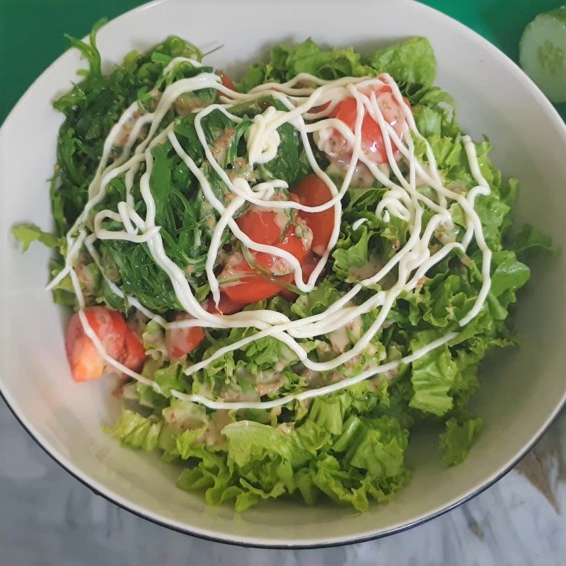 Step 2 Mixing salad Lettuce cucumber tomato