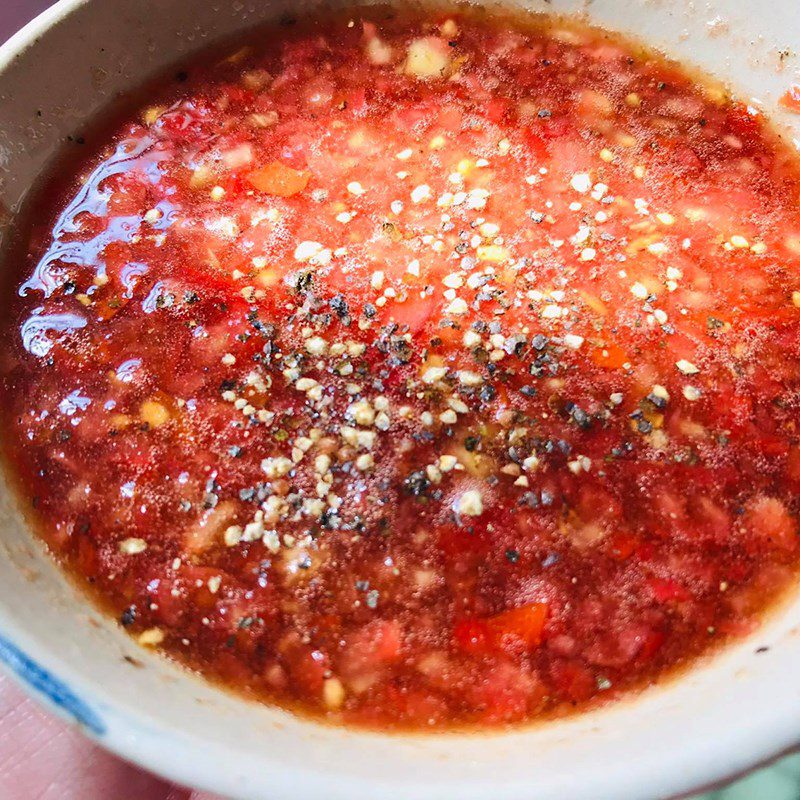 Step 2 Mix the tomato sauce and fry the tofu Vegetarian tomato noodle