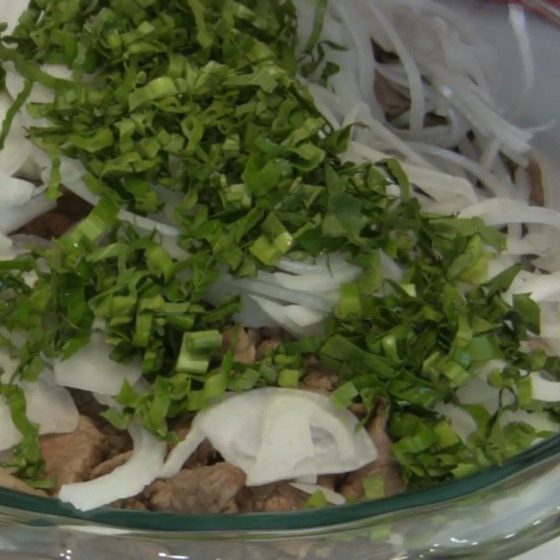 Step 5 Mix the beef Marinated Beef Salad