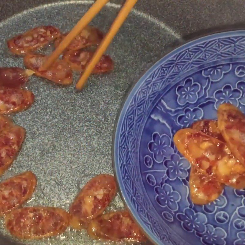 Step 1 Prepare and fry the sausage Fried Eggs with Sausage