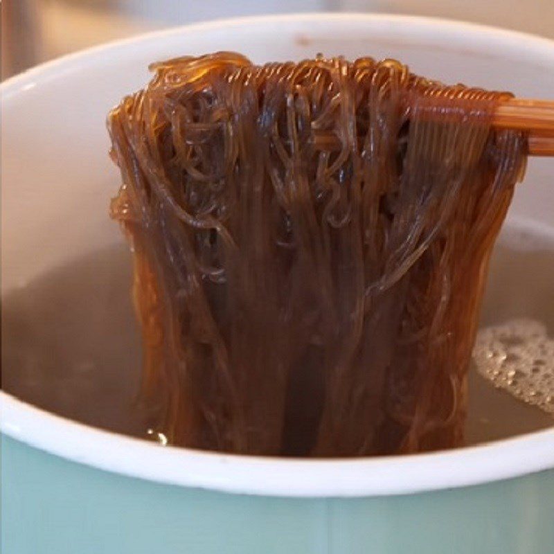 Step 5 Blanch the noodles Cold Noodles Naengmyeon-bibim