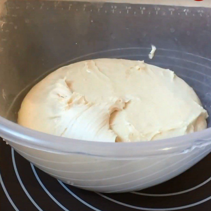 Step 4 Let the dough rise Chocolate-filled crab bread