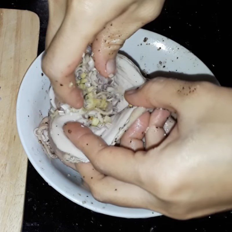 Step 2 Marinate the pork stomach Steamed Pork Stomach with Lemongrass