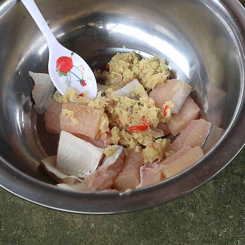 Step 2 Marinate the fish Grilled catfish with ginger and lemongrass