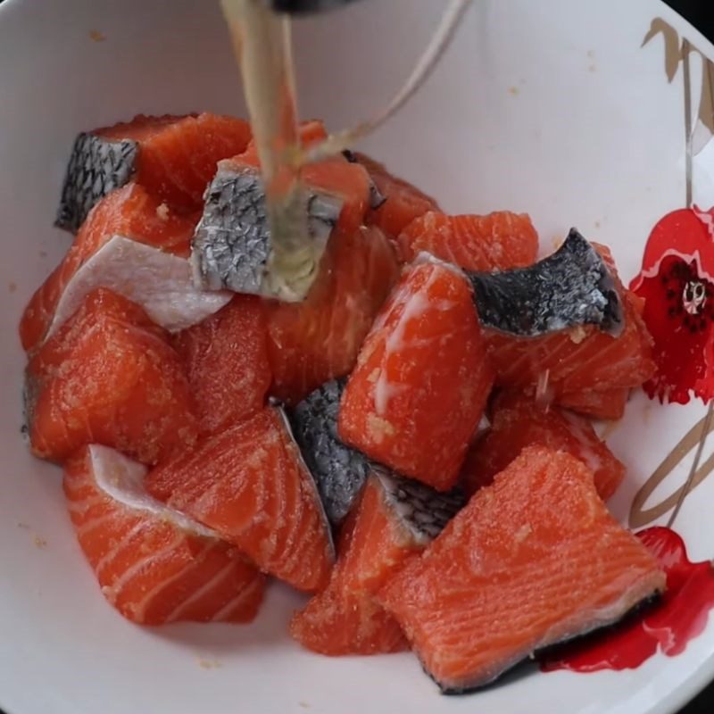 Step 2 Marinate the fish for Crispy Fried Salmon