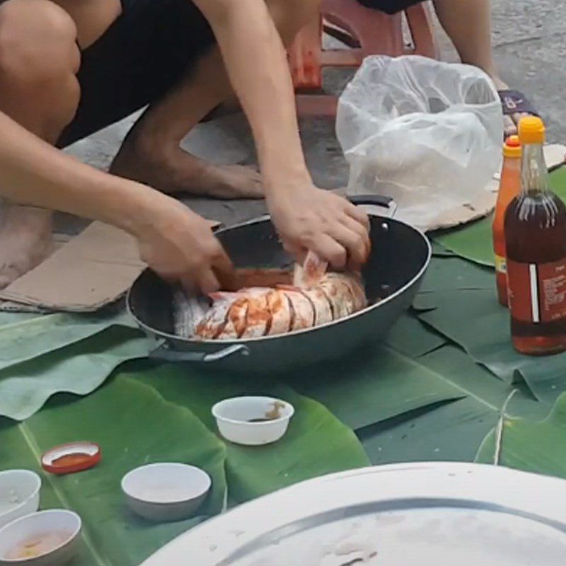 Step 2 Marinate the catfish Grilled catfish with chili salt