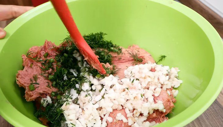Step 3 Marinate the beef paste Beef paste