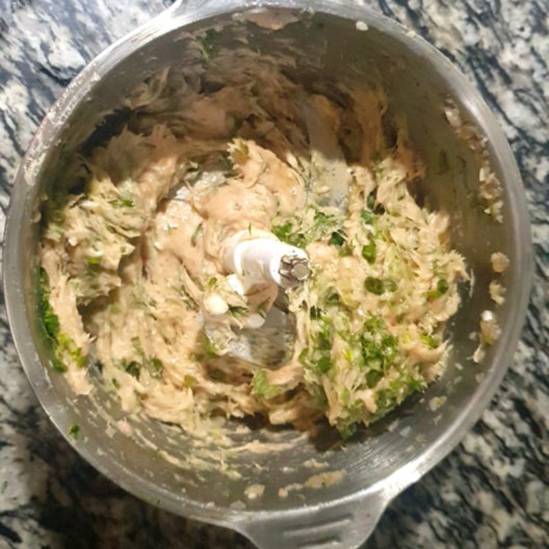 Step 2 Marinate mackerel fish cake Mackerel fish cake (Recipe shared by users)