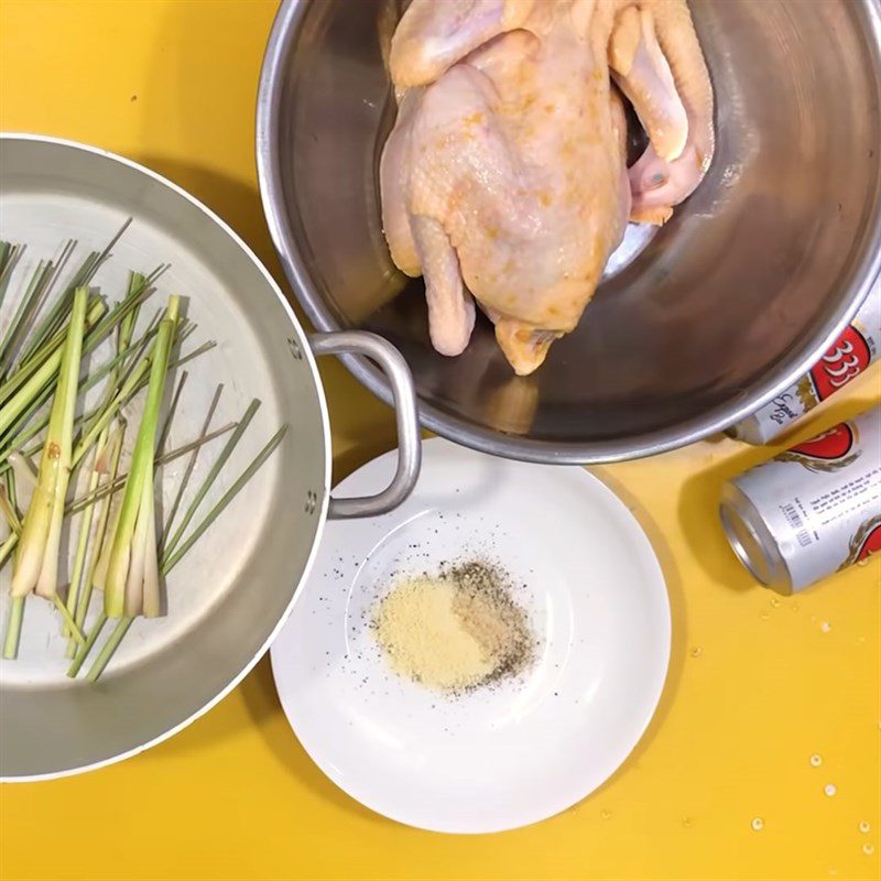 Step 3 Marinate the chicken Beer Steamed Chicken