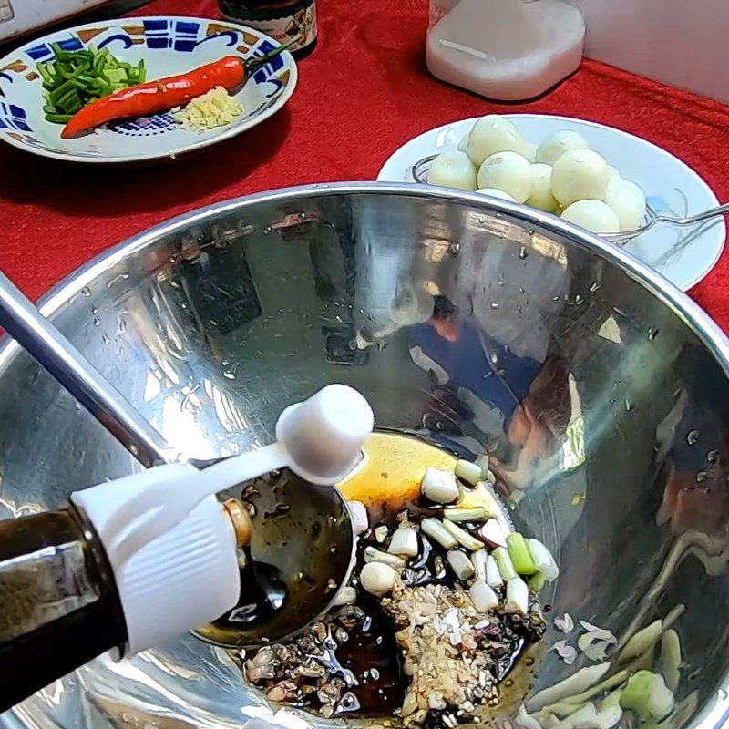 Step 3 Marinate the mushrooms Quail eggs with chicken thigh mushrooms