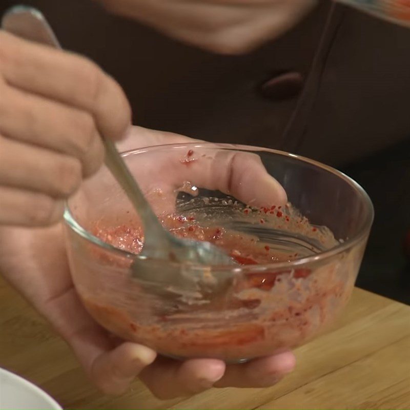 Step 2 Make the dipping sauce for straw mushrooms