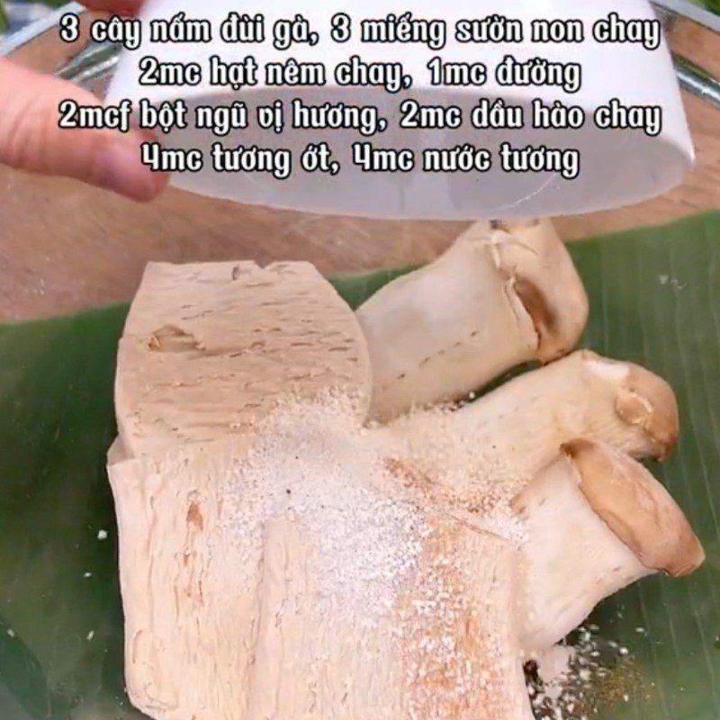Step 2 Marinate vegetarian ribs and king oyster mushrooms for vegetarian Cao lầu (Recipe shared by Tiktok Vegetarian Kitchen XANH)