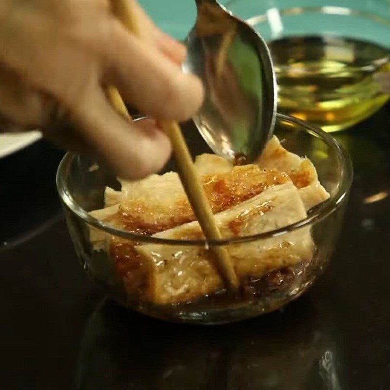 Step 2 Marinating the ribs Hanoi vegetarian grilled pork