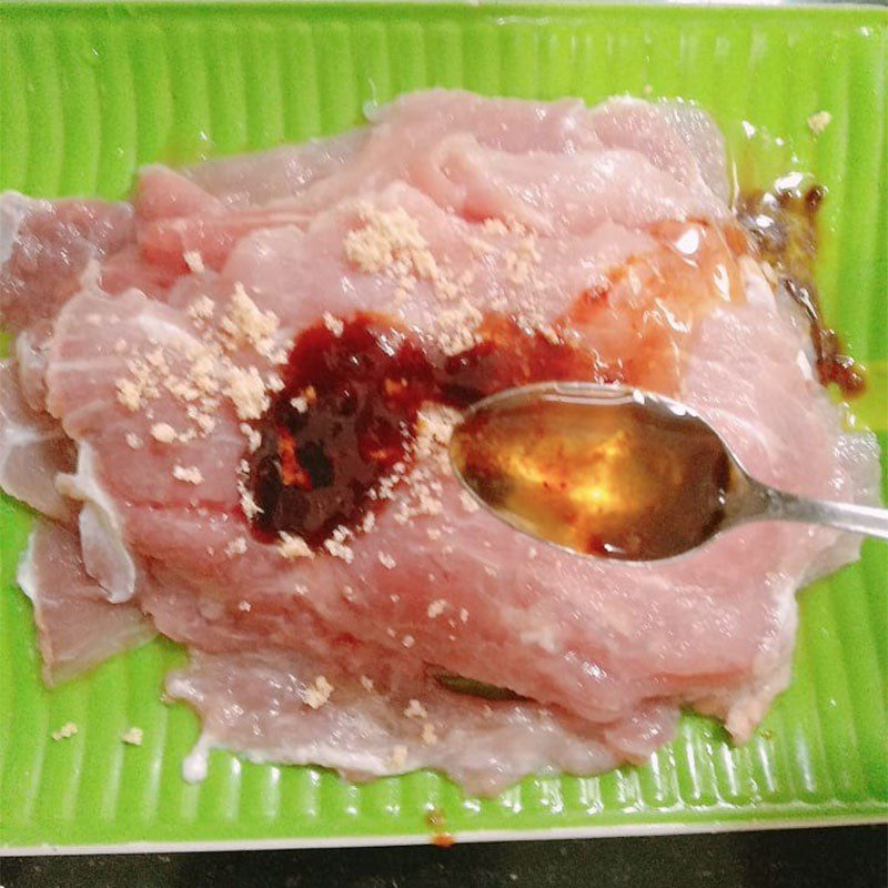 Step 2 Marinate the pork for Cheese-wrapped Meat