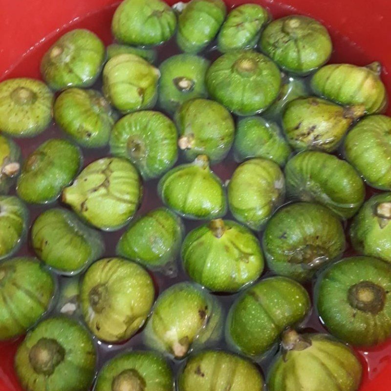 Step 1 Prepare the figs for Pickled Fig