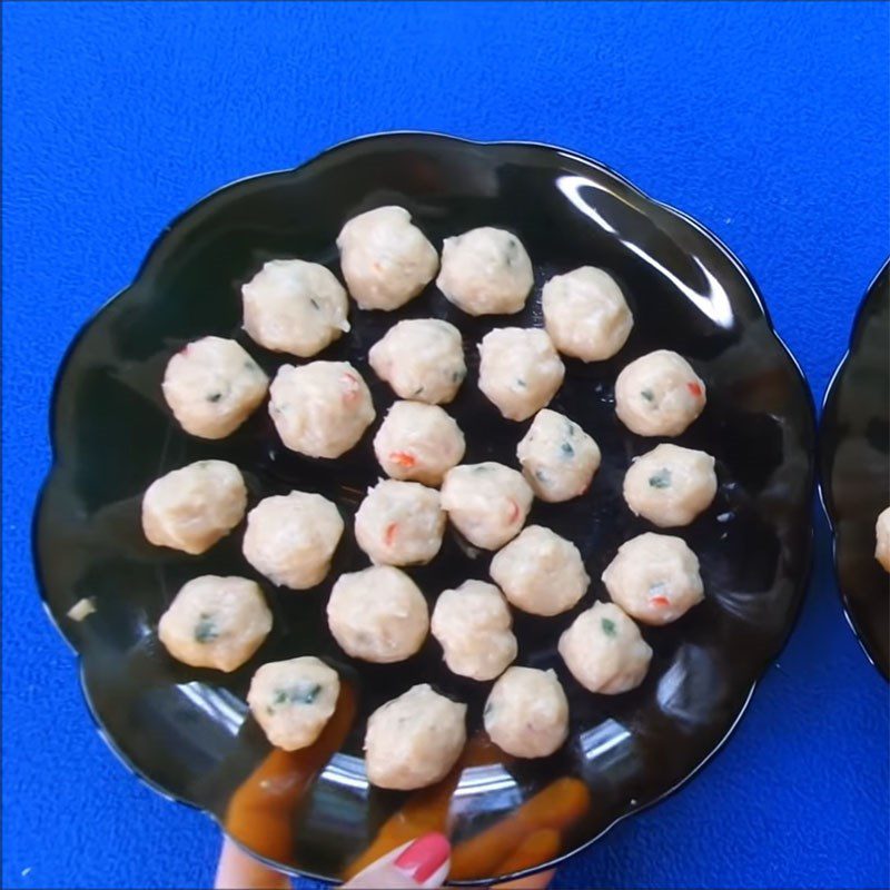 Step 4 Form into balls and coat with breadcrumbs Fried chicken balls