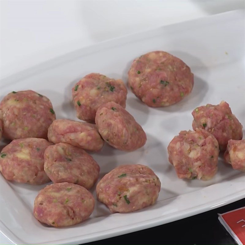 Step 3 Shape the meatballs Beef potato meatball